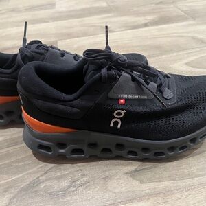 LIKE NEW- On Cloud Running Women's Black and Orange Athletic Shoes Cloud Stratus